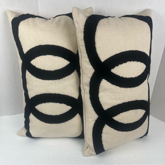 Aidan Gray luxury brand pair of cream with black graphic and feather inserts. - Picture 9 of 16